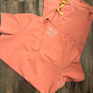 ⭐️⭐️SALE⭐️⭐️ Figs Scrub Set